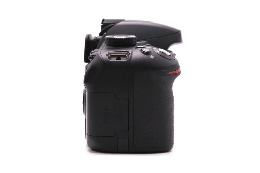 Фотоаппарат Nikon D3200 body (пробег 3000 кадров)
