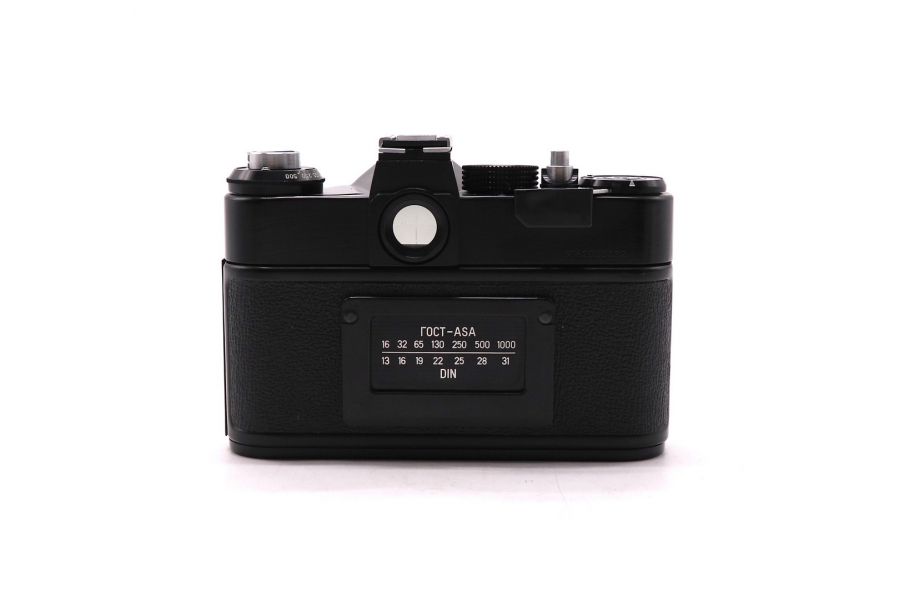 Малоформатный фотоаппарат Зенит 10 black body 