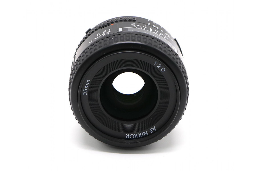 Объектив цифровой Nikon 35mm f/2D AF Nikkor
