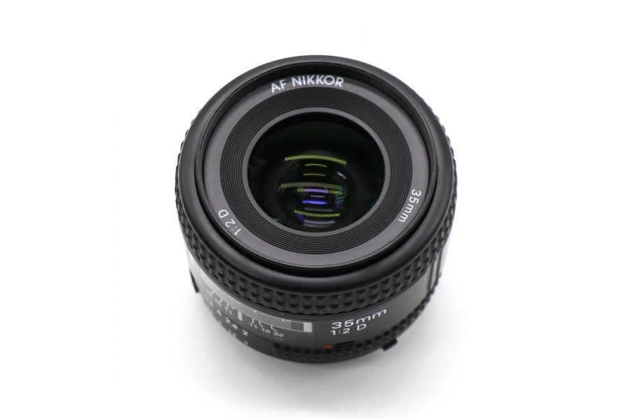 Объектив цифровой Nikon 35mm f/2D AF Nikkor