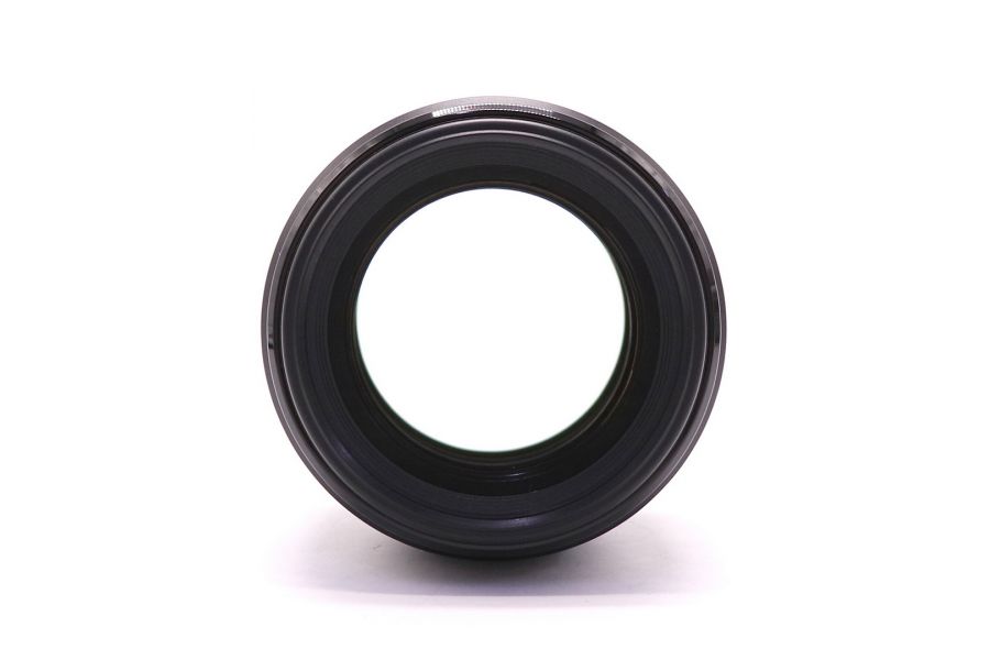 Canon EF 85mm f/1.8 USM в коробке