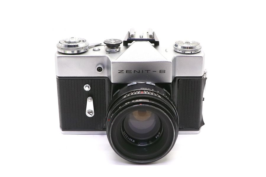 Фотокамера зеркальная Зенит В комплект (КМЗ)