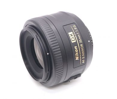 Объектив Nikon 35mm f/1,8G AF-S DX Nikkor