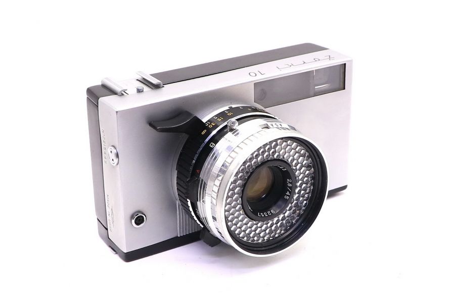 Дальномерный пленочный фотоаппарат Зоркий 10