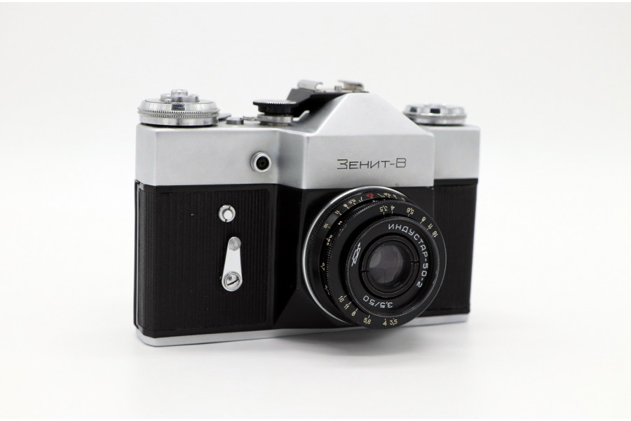 Советский зеркальный Зенит В + Индустар 50-2
