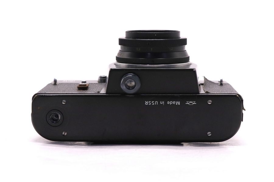 Зеркальный фотоаппарат Зенит 10 + Индустар-50-2