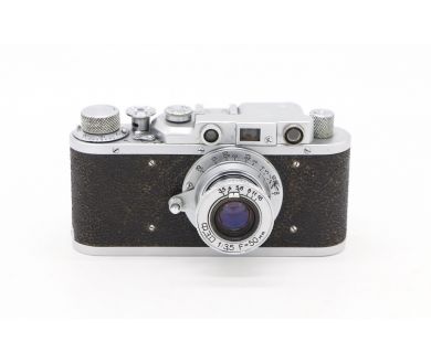 Фэд 1-го выпуска дальномерный фотоаппарат (1953г.)