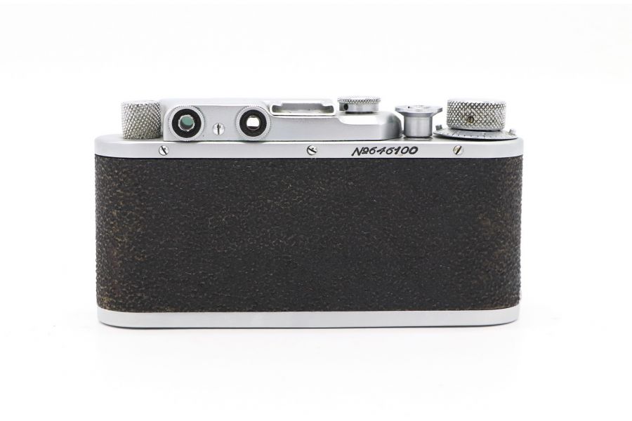 Фэд 1-го выпуска дальномерный фотоаппарат (1953г.)