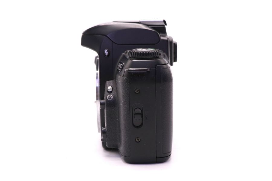 Пленочный зеркальный фотоаппарат Nikon F65 body 