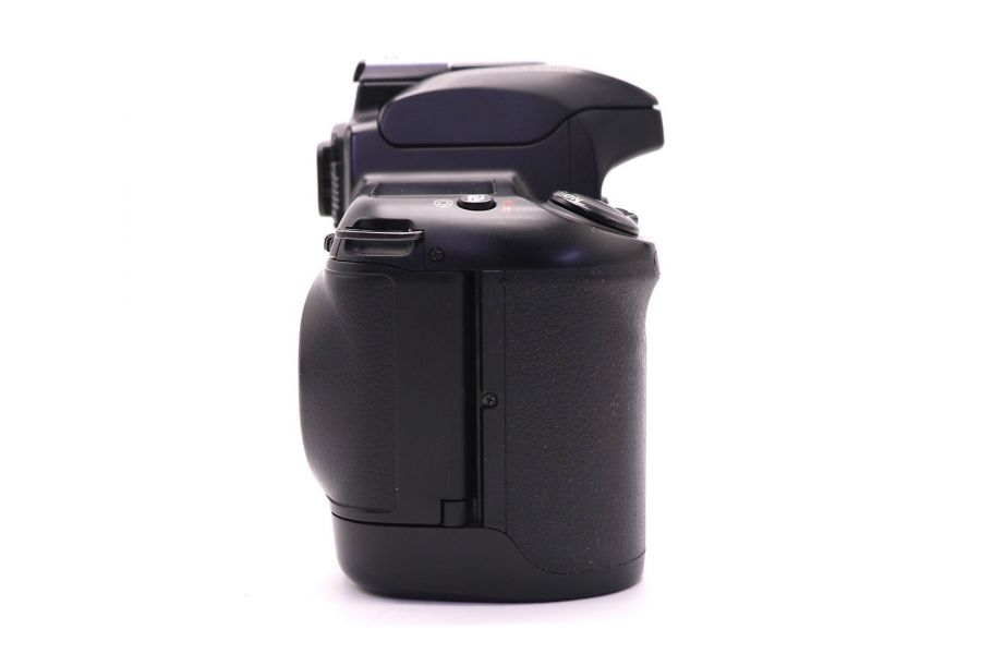 Пленочный зеркальный фотоаппарат Nikon F65 body 