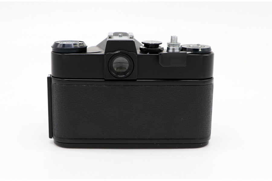 Зеркальная камера Зенит ЕМ + Гелиос-44М (СССР)