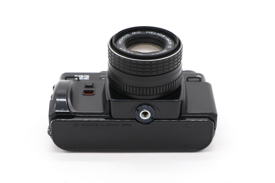 Зеркальная фотокамера Зенит 122 kit Гелиос