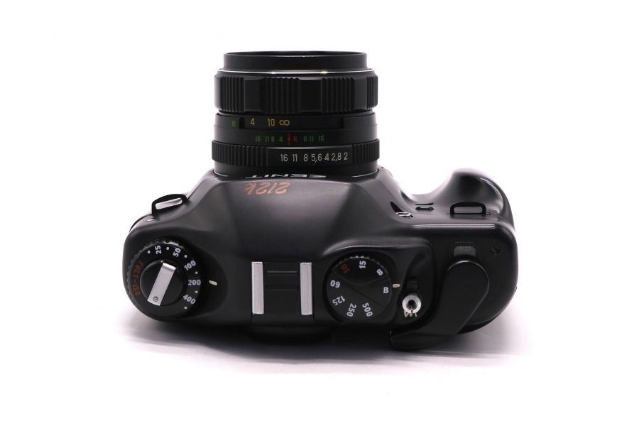 Зеркальный плёночный фотоаппарат Зенит 212К kit 