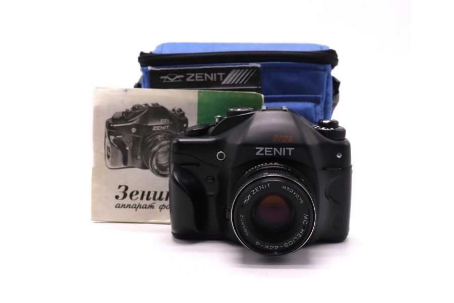 Зеркальный плёночный фотоаппарат Зенит 212К kit 