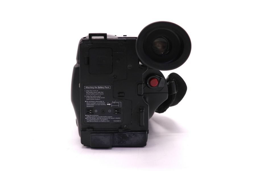 Кассетная видеокамера JVC GR-AX66 формата VHS-C