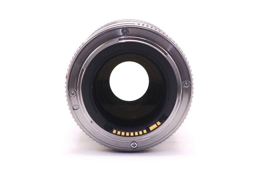 Цифровой Canon EF 70-200mm f/4L USM в упаковке