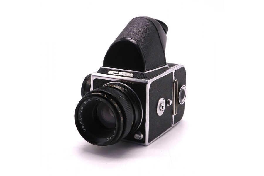 Фотоаппарат Киев 88 + штатный объектив Вега-12В