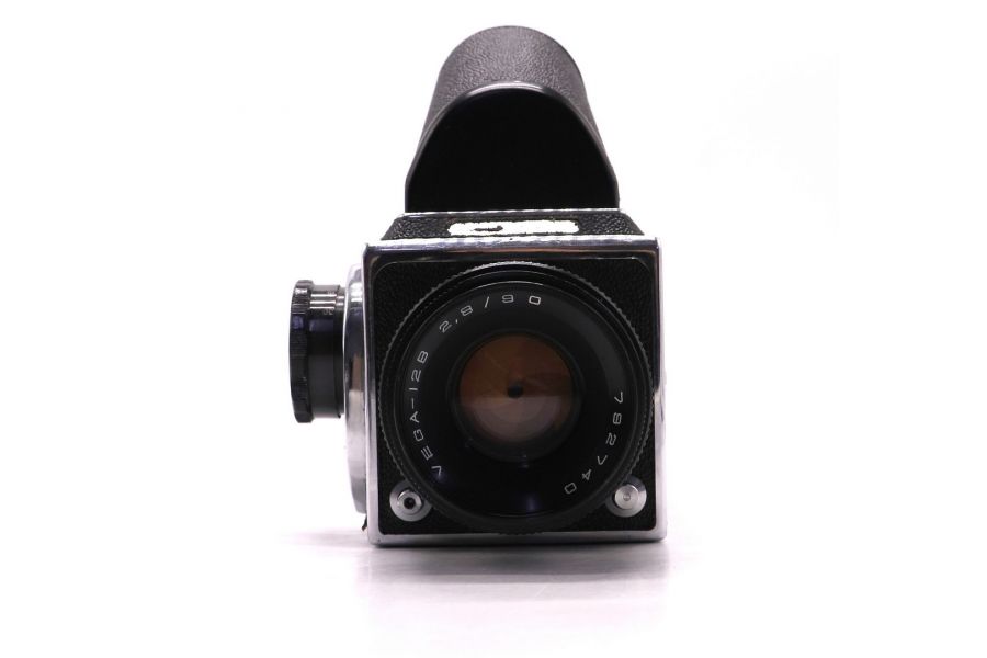 Фотоаппарат Киев 88 + штатный объектив Вега-12В