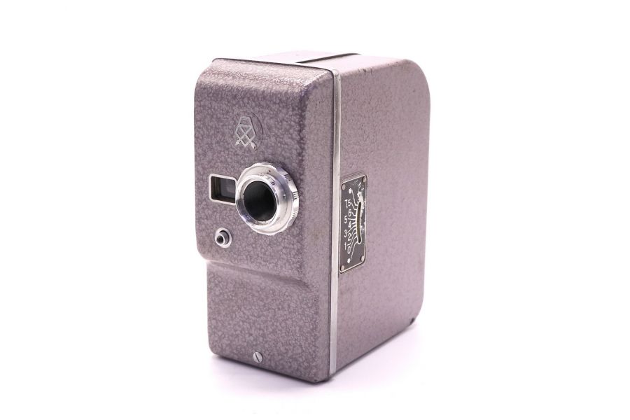 Советская любительская кинокамера Спорт (ЛОМО)