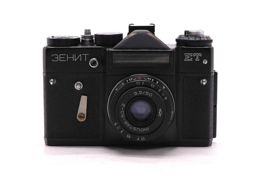 Редкий фотоаппарат Зенит ЕТ + Индустар-50-2