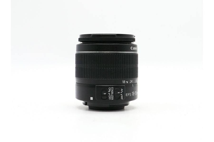 Зум-объектив Canon EF-S 18-55mm 3.5-5.6 IS II