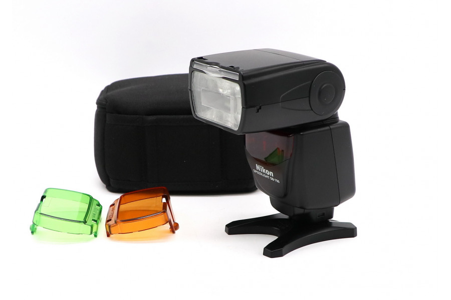 Универсальная фотовспышка Nikon Speedlight SB-700