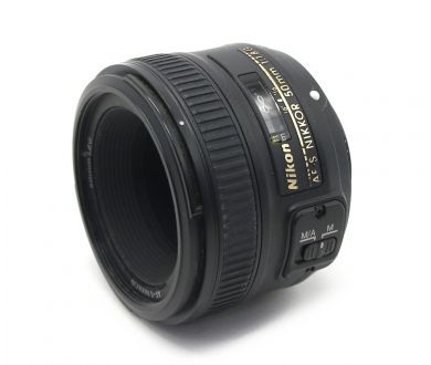 Cветосильный Nikon 50mm f/1.8G AF-S Nikkor