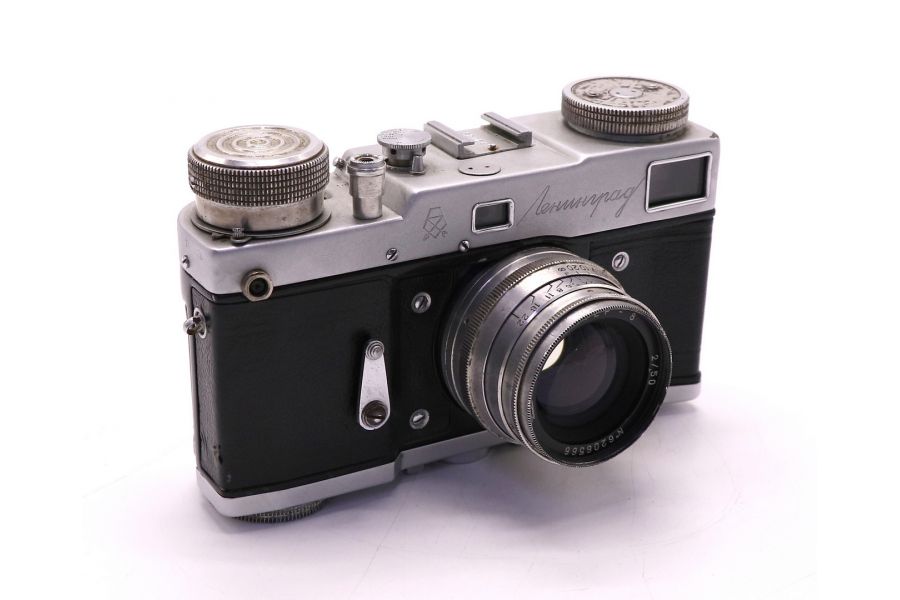 Советский фотоаппарат Ленинград + Юпитер-8