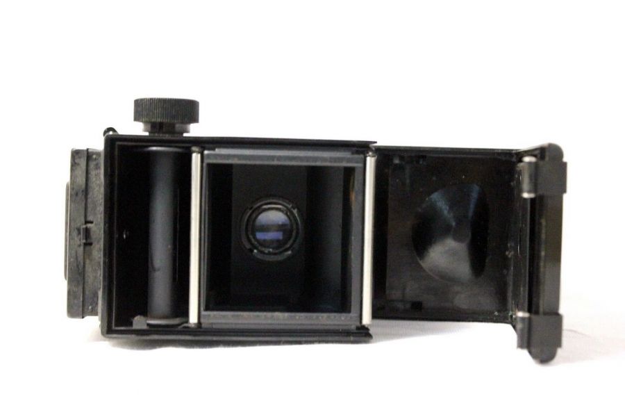 Советский двухобъективный фотоаппарат Любитель-2