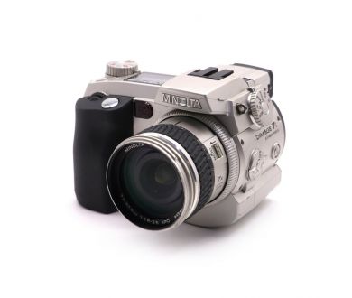 Компактный фотоаппарат Minolta Dimage 7i (Japan)