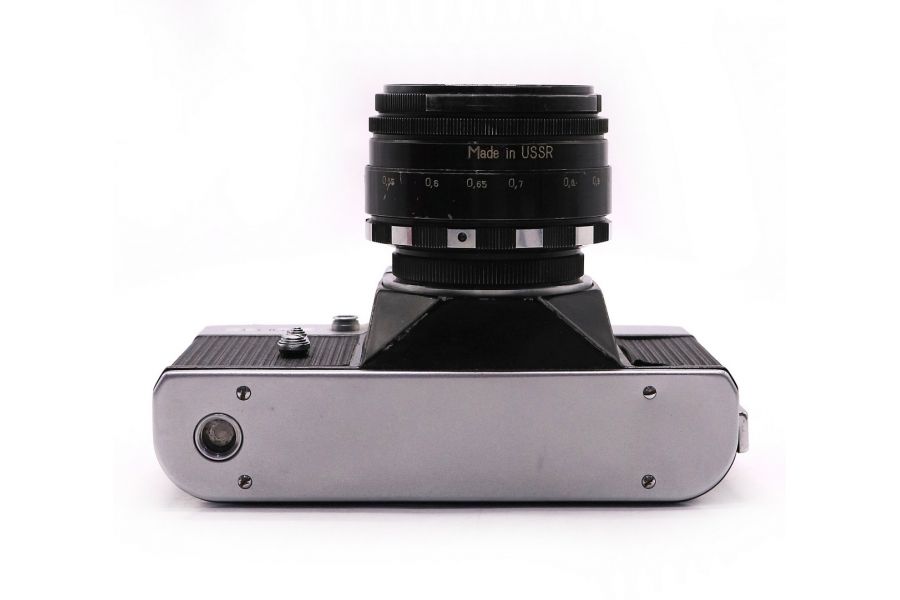 Советский фотоаппарат Зенит-Е + Гелиос 44