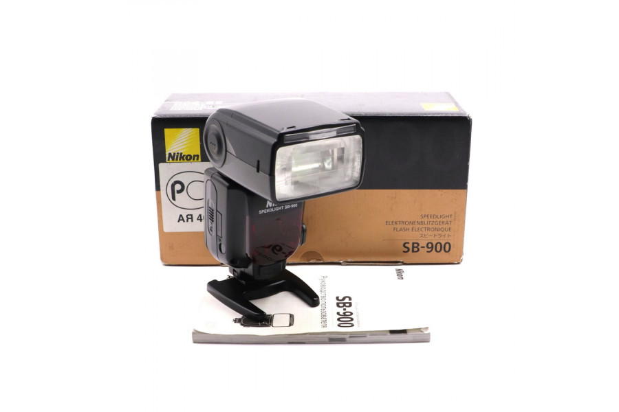 Фотовспышка Nikon Speedlight SB-900 в упаковке