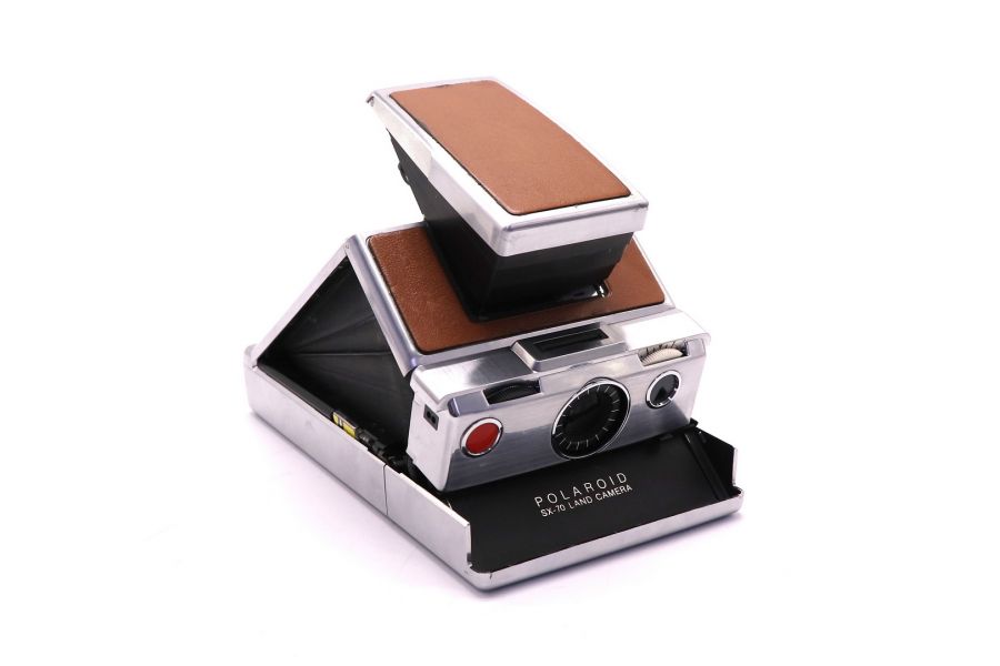 Складной фотоаппарат Polaroid SX-70 Land Camera