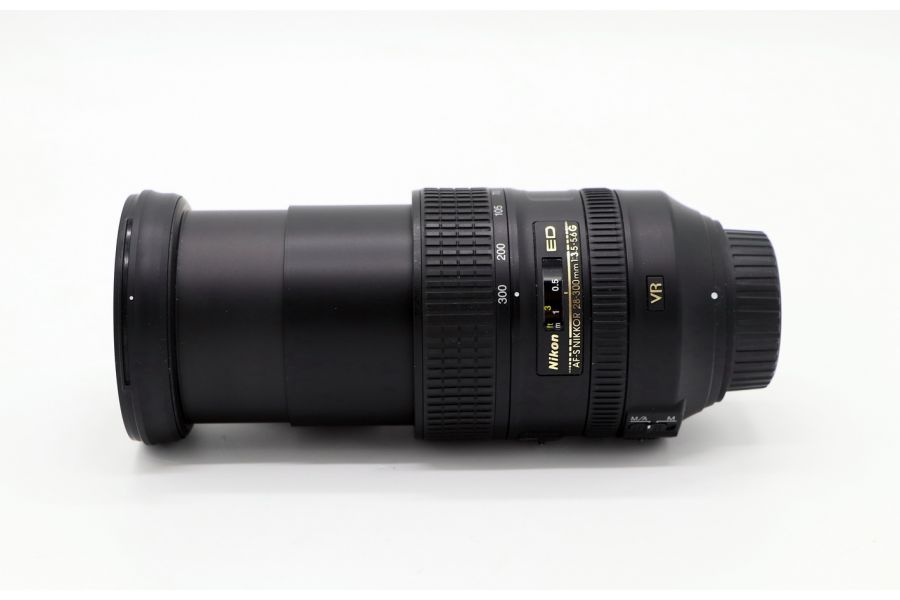 Объектив Nikon 28-300mm f3.5-5.6G AF-S ED VR Nikkor