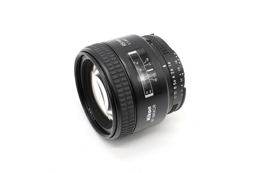 Светосильный объектив Nikon 85mm f/1.8D AF Nikkor