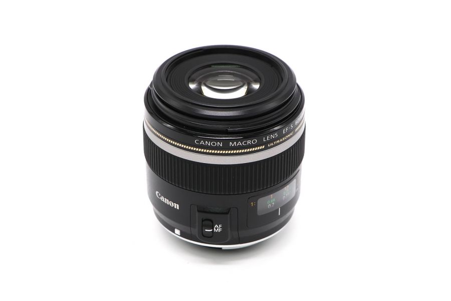 Объектив Canon EF-S 60mm f/2.8 Macro USM (Japan)