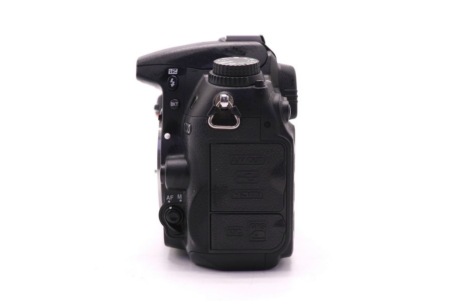 Фотокамера Nikon D7000 body (пробег 10005 кадров)