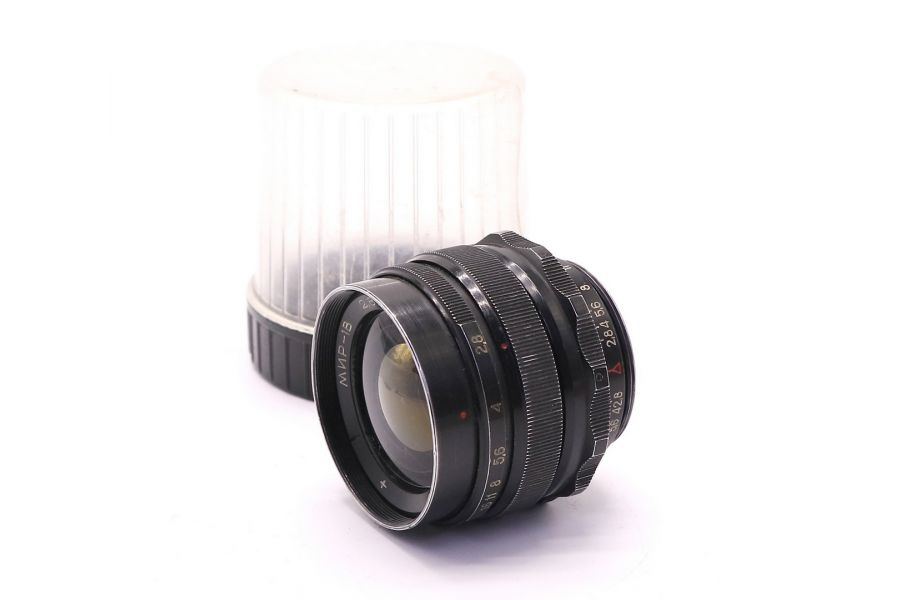 Широкоугольный светосильный объектив Мир-1В 2.8/37