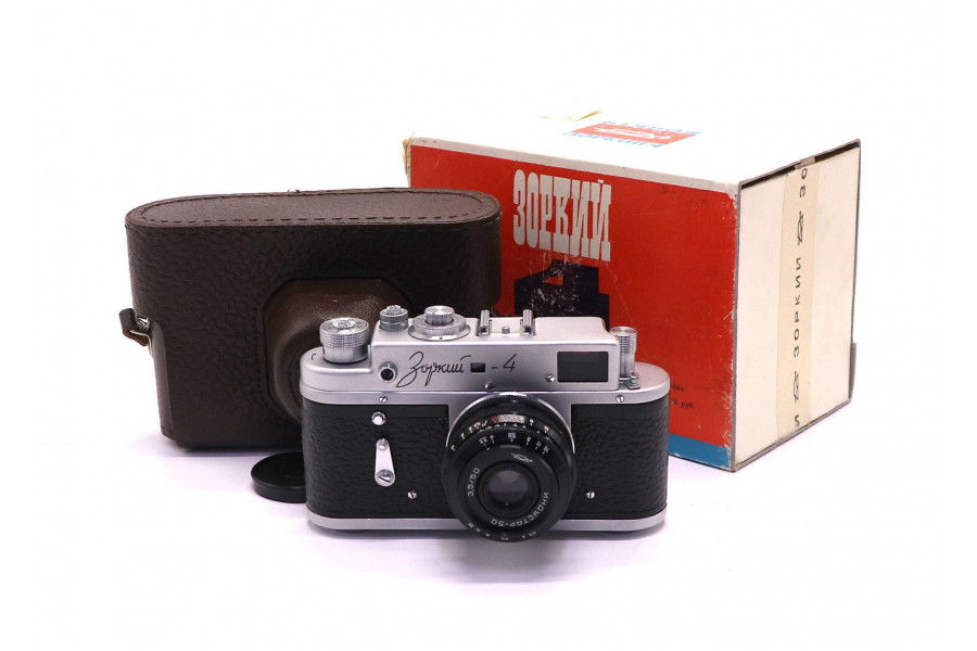 Советский фотоаппарат Зоркий 4 kit в упаковке