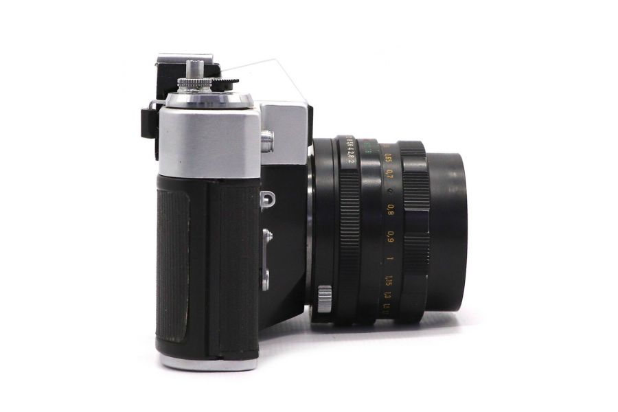 Зеркальный фотоаппарат Зенит ЕМ kit silver (СССР, 1976)