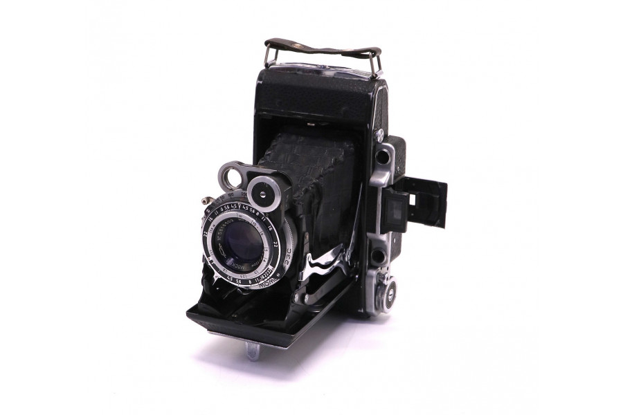 Советская складная плёночная камера Москва 4