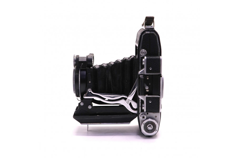 Советская складная плёночная камера Москва 4