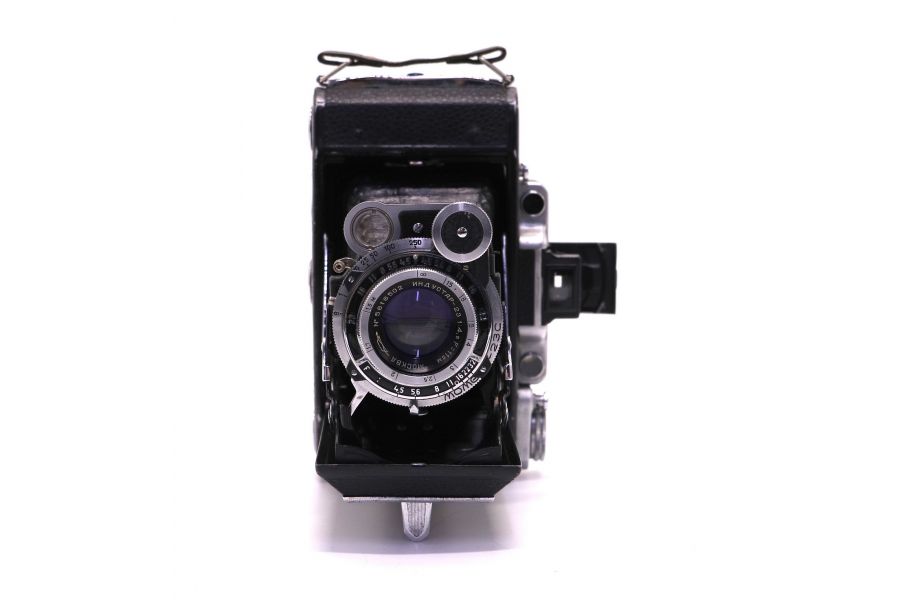 Советская складная плёночная камера Москва 4