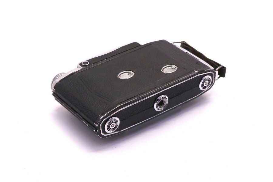 Советская складная плёночная камера Москва 4