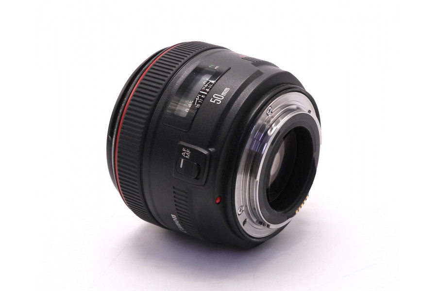 Canon EF 50mm f/1.2L USM в упаковке