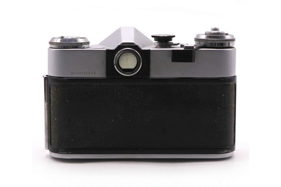 Фотоаппарат пленочный Зенит Е + Гелиос-44-2