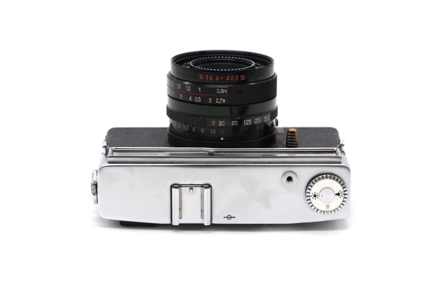 Фотокамера компактная Сокол Автомат (СССР, 1968)