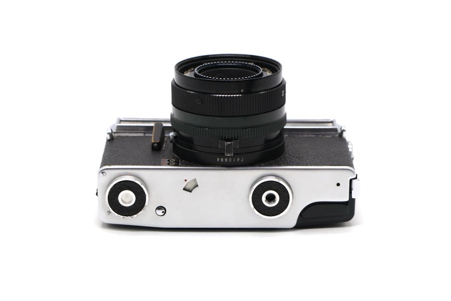 Фотокамера компактная Сокол Автомат (СССР, 1968)