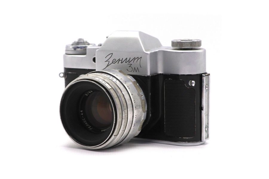 Зеркальный фотоаппарат Зенит 3М + Гелиос-44 silver