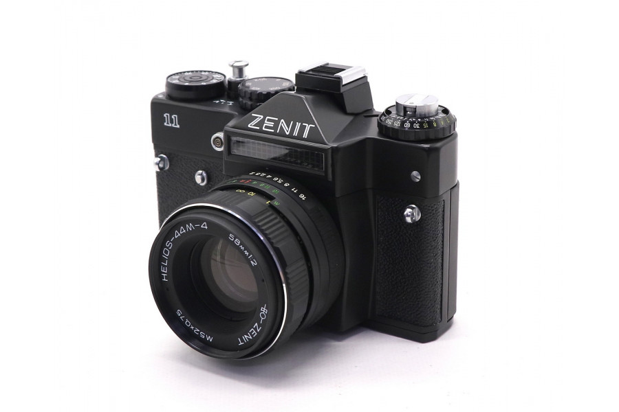 Фотоаппарат Зенит 11 kit в упаковке (СССР, 1989)